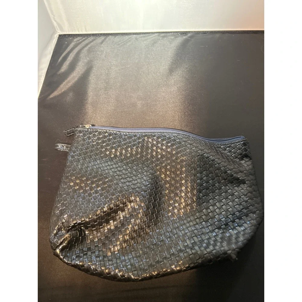 Tahari Black Woven Faux Leather Cosmetic‎ Bag Pouch Zipper Closure